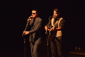 Show Queen e Bee Gees - divulgação (1)