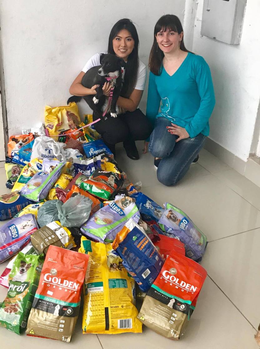 Doações de rações do Bazar Moda do Bem.jpg