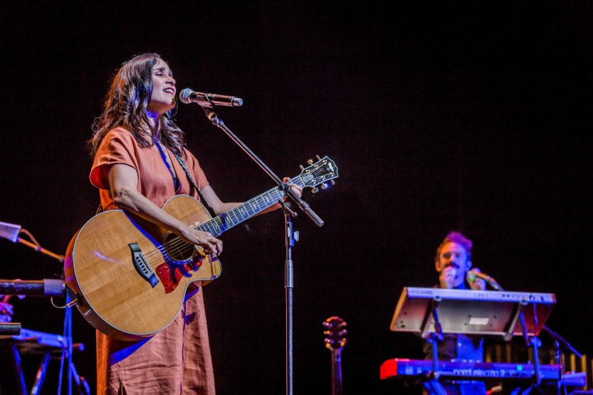 JULIETA_VENEGAS PabloCabreracredito.jpg