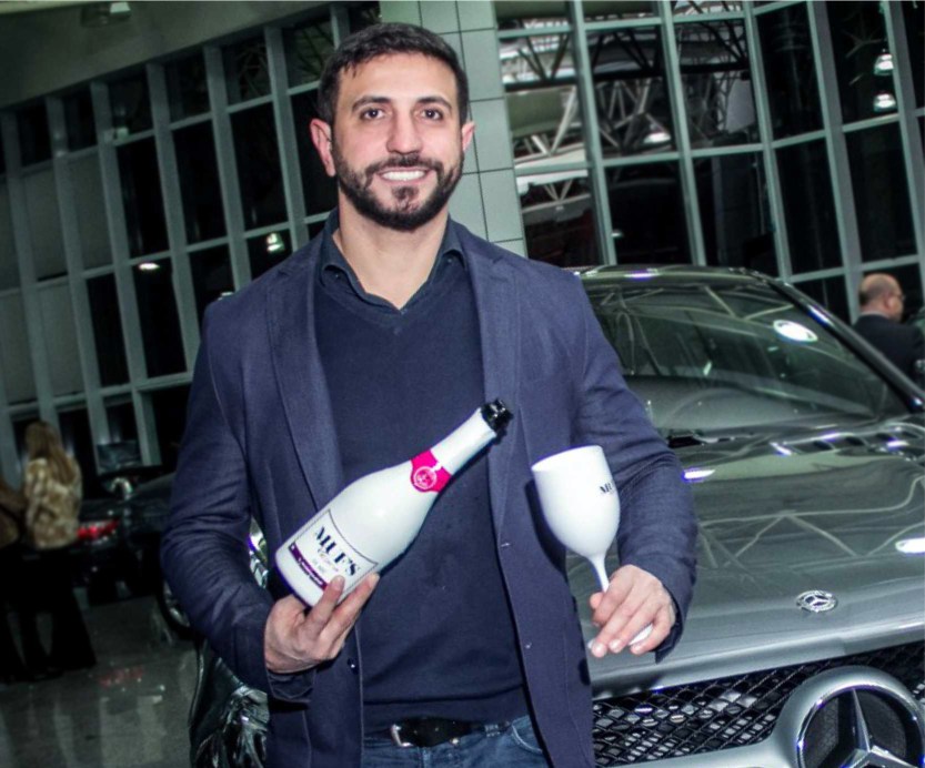 Marcos_Almeida,_diretor_do_Grupo_Muf´s_com_a_Ice_Rosé_ (1)