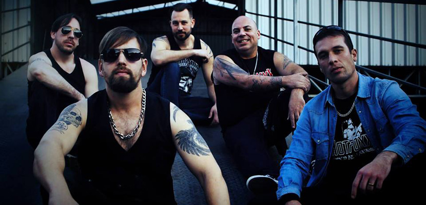 Hot Foxxy 2017_beelyper_1.jpg