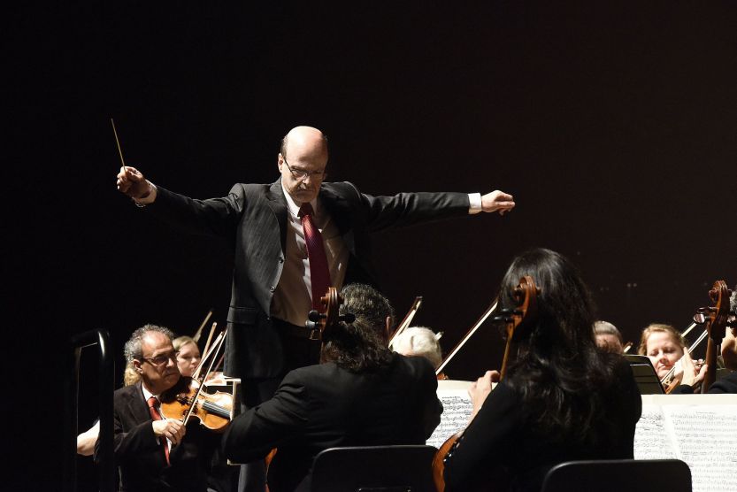 OSPmaestroRobertoTibiricafoto3KrawPenas