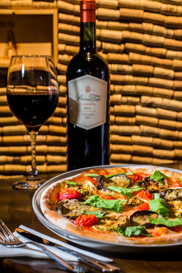 Pizza e vinho 2