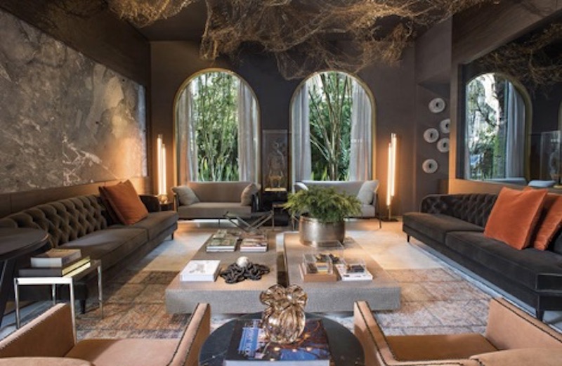 Jacqueline Zeni e Bianca Yumi - 007 - Operação Skyfall