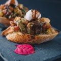 Brusquetta_de_tomates_frescos_com_mussarela_de_búfala_GastroNight_+55_Bar_Cantina_do_Délio