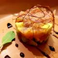 Tartar de atum com foie gras com pequenos fios de pimenta&nbsp;especial.