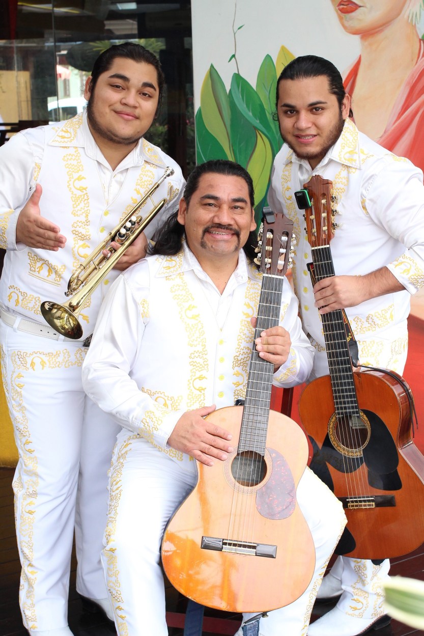 mariachis 1