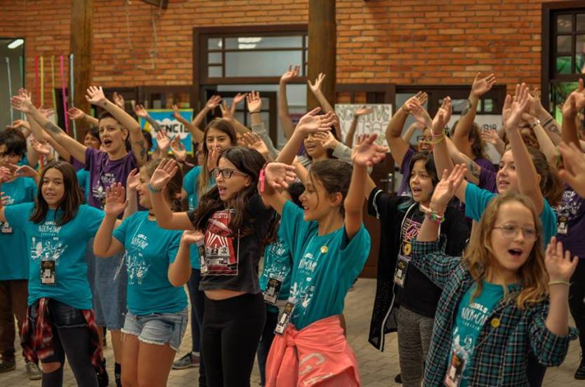 40285173_564271363991331_7259604451005038592_n