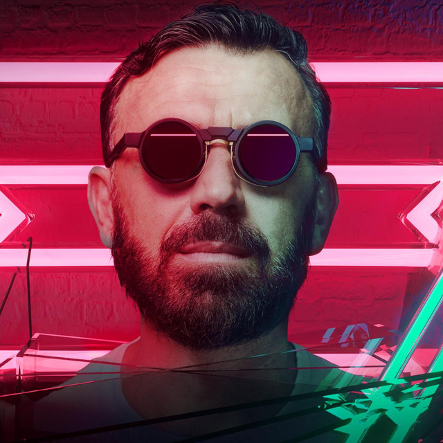 357605_868794_benny_benassi