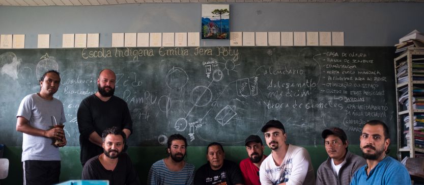 7 NÃ³s Outros - Fala Cia de Teatro - Foto Bem-te-vi ProduÃ§Ãµes