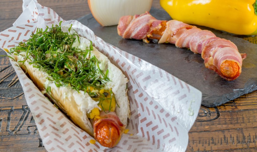 Maniacs-La Bacon Wrapped Dog-9180