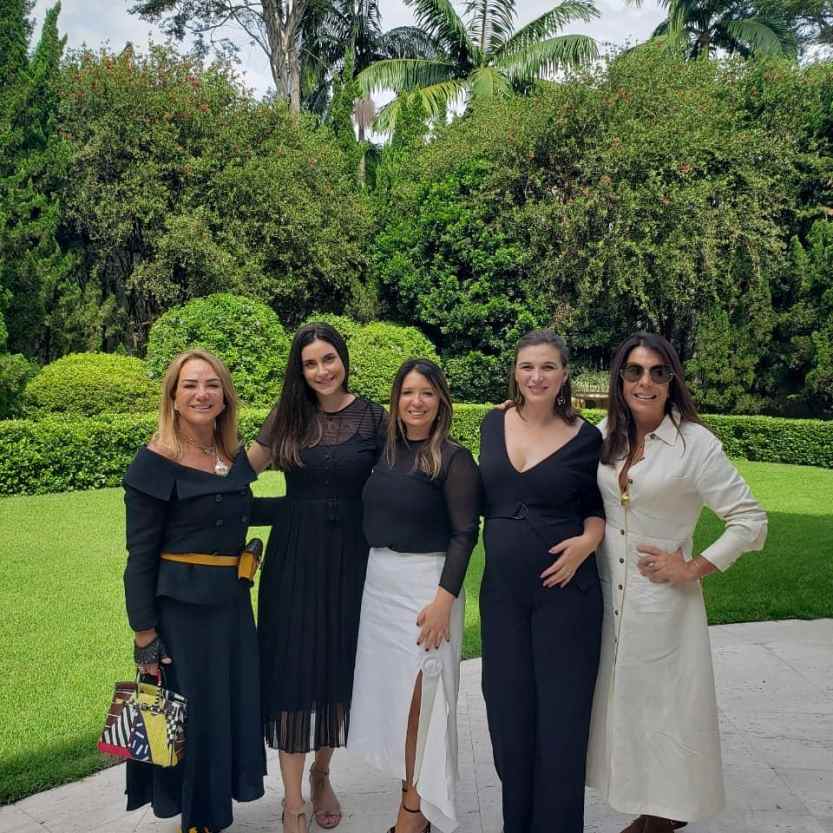 A_palestrante_-_Clemilda_ThomÃ©,_Anne_Willians,Sandra_Comodaro,_Heloisa_Garret_e_MÃ¡rica_Almeida_