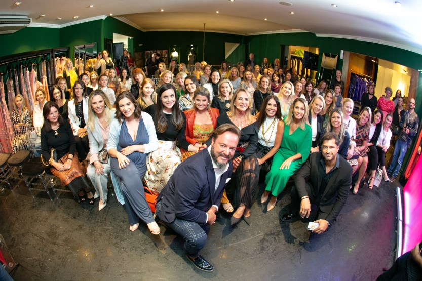 Convidadas_para_a_palestra_e_Ã _frente_Fabricio_de_Macedo_e_MÃ¡rcio_Brito_k