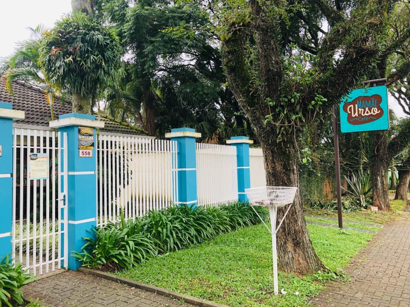 1ECEF236-5CA0-4D61-85A0-3B0B1169C96B