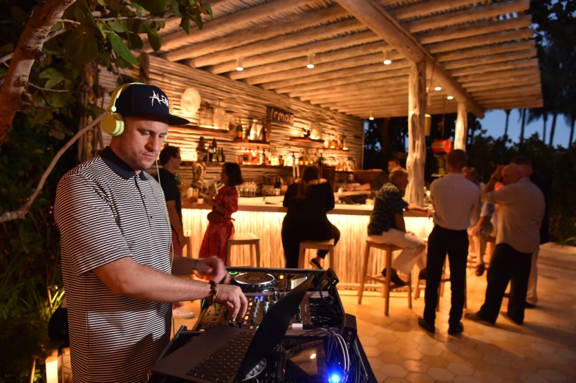 359959_876895_w_hotel_9_14_2018_0008