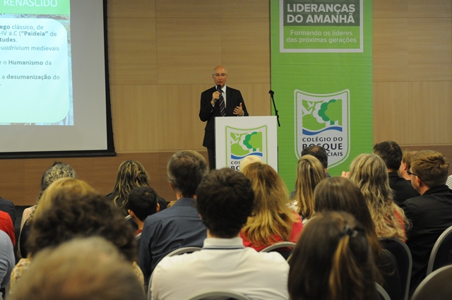 Ives Gandra Martins Filho foi um dos palestrantes de 2017