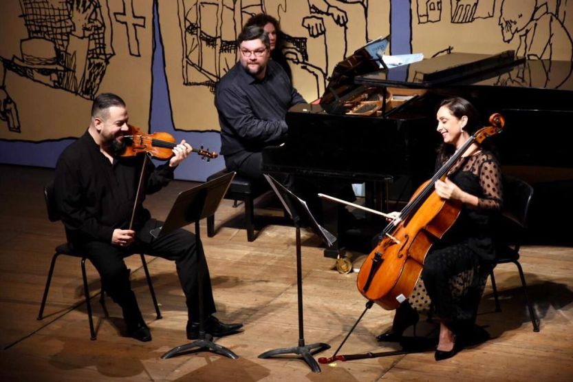 362358_885538_foto_release_dia_8a