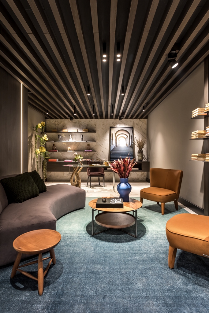 Banco_Mocho_de_SÃ©rgio_Rodrigues