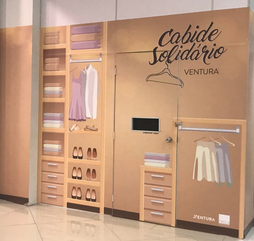 Cabide-Solidario-no-Ventura-Shopping