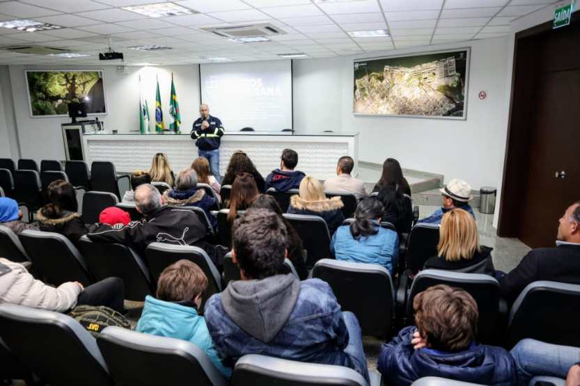 visita ao Porto - Foto Claudio Neves - AEN-PR