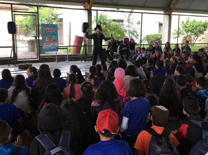 32692772647_515195c693_o (1)