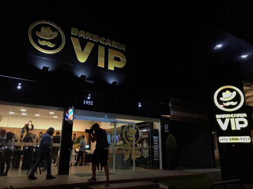 8182C4FE-A3FA-45F6-8A3D-CB715753616A