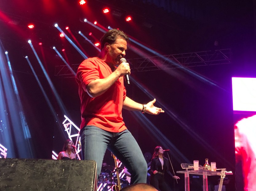 CEB0807C-0ABA-4B67-98D6-DC2A67BC7561