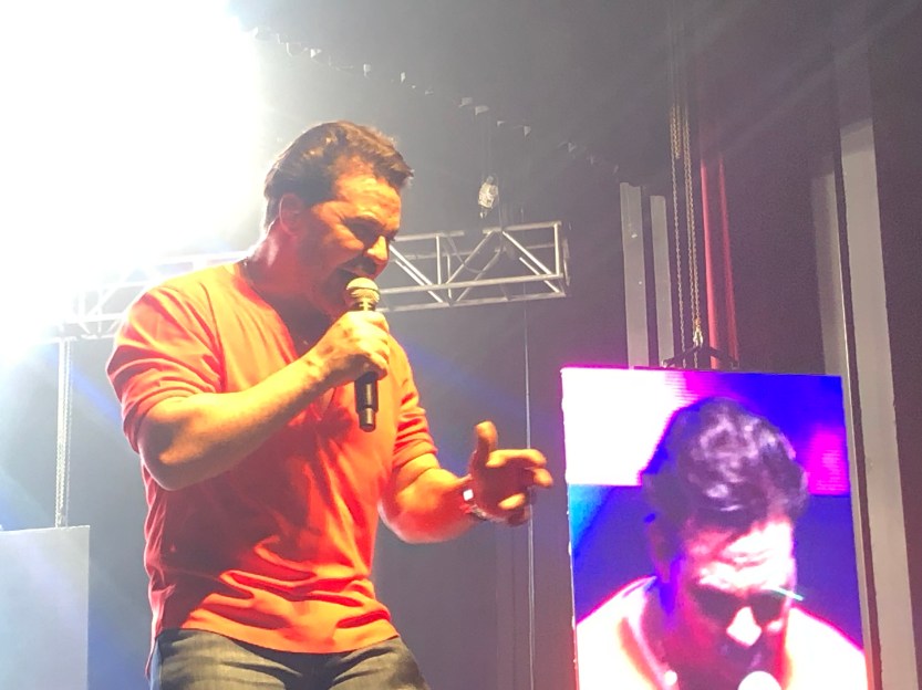 F09A807B-10FF-490F-AAB4-CBDDE132FED0