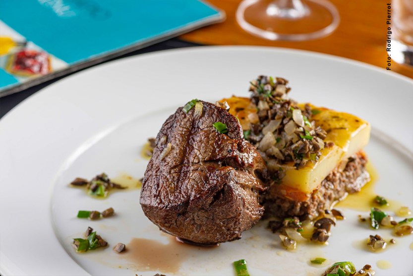 SlavieroEssencial-FiletTerracota-RodrigoPierrot