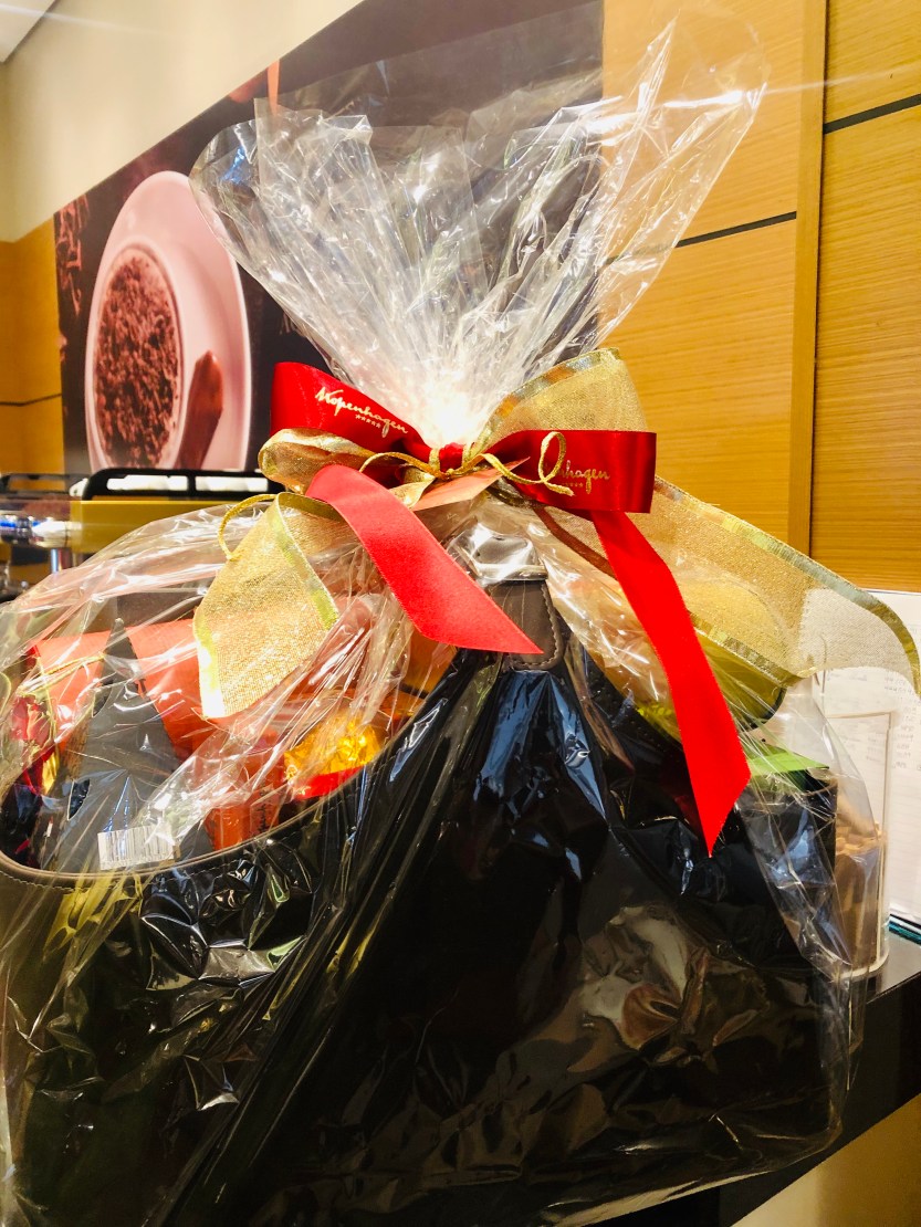 0456AD74-79A6-4196-A94C-B2942EB38435