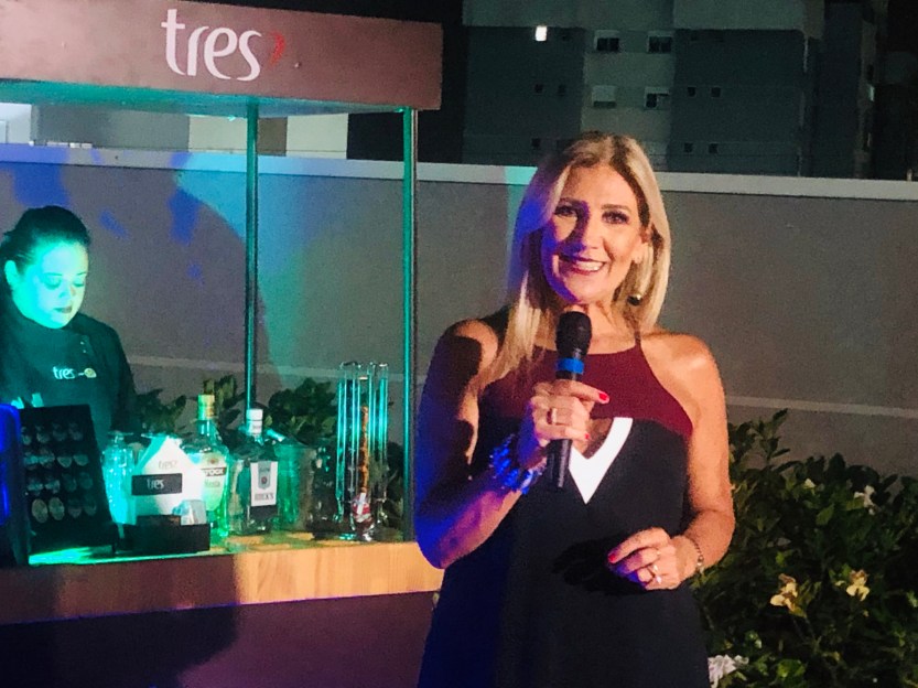 945E89E0-154D-48E1-85C6-ED395DA0D72A