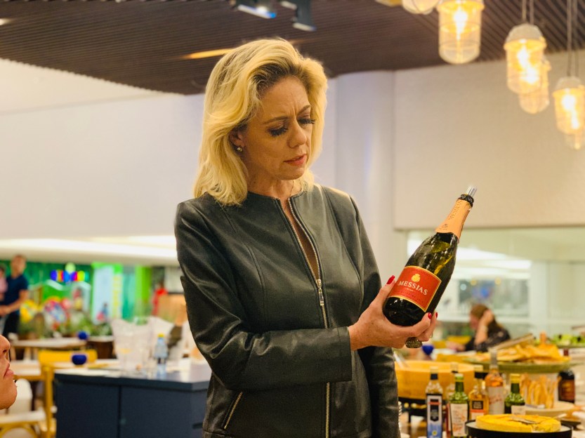 56384E33-1B69-43E8-AD56-5AEAF610DEA0