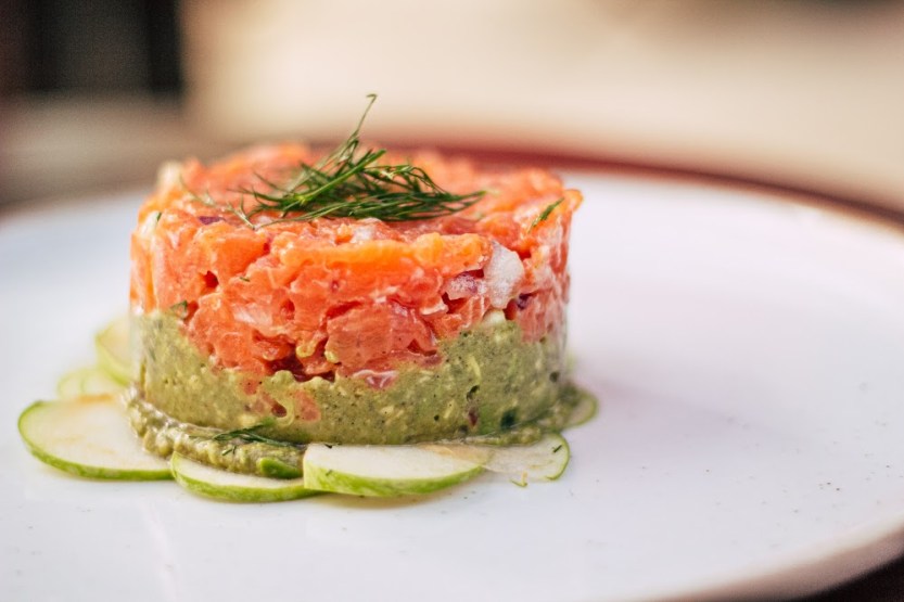 OX happy hour - tartar salmao - foto Hana Lidia divulgacao