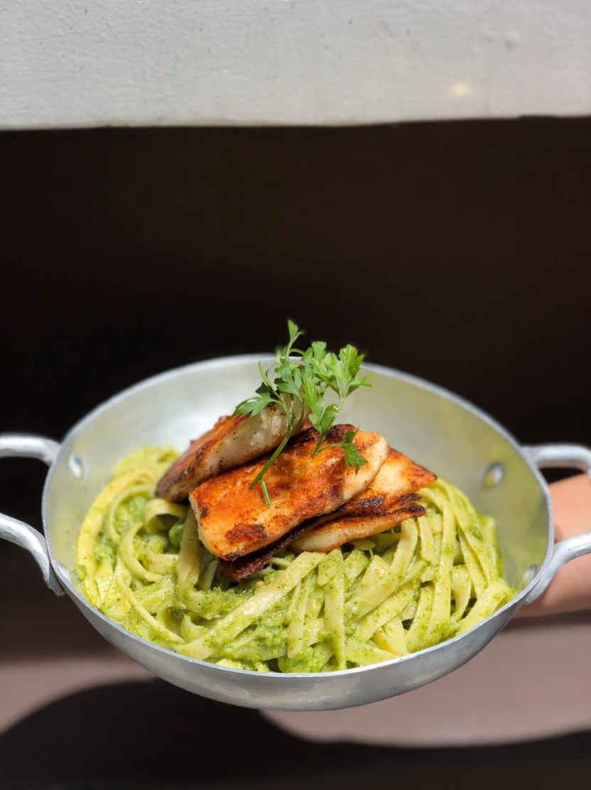 Rause - tilapia com talharim