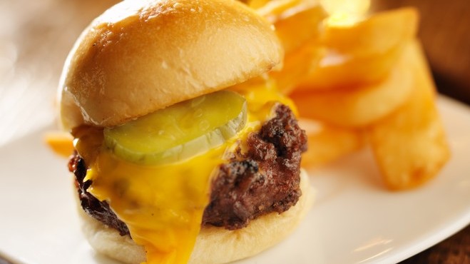 378184_935900_uma_mini_hamburguer_e1456243270671