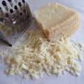 380979_941073_queijo_parmesAGBPo