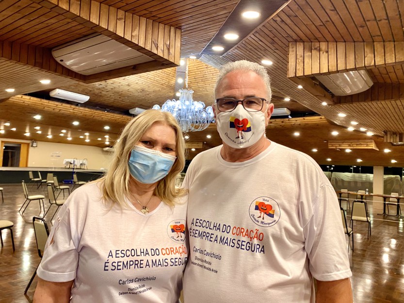 Legenda Foto 01 Elizabeth Cavichiolo e Carlos Cavichiolo