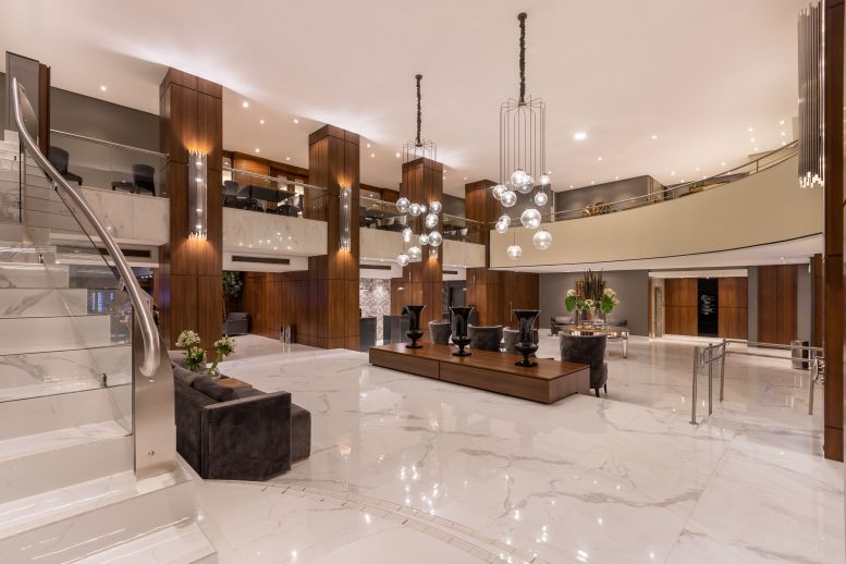 340e5f99d6a1027d99d5e52c93e7c89blow