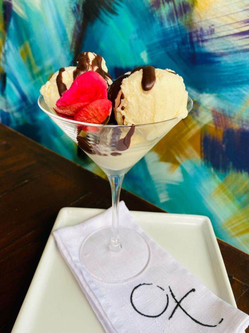 ox room steakhouse - sobremesa sorvete com calda de chocolate - foto juliano maia divulgacao