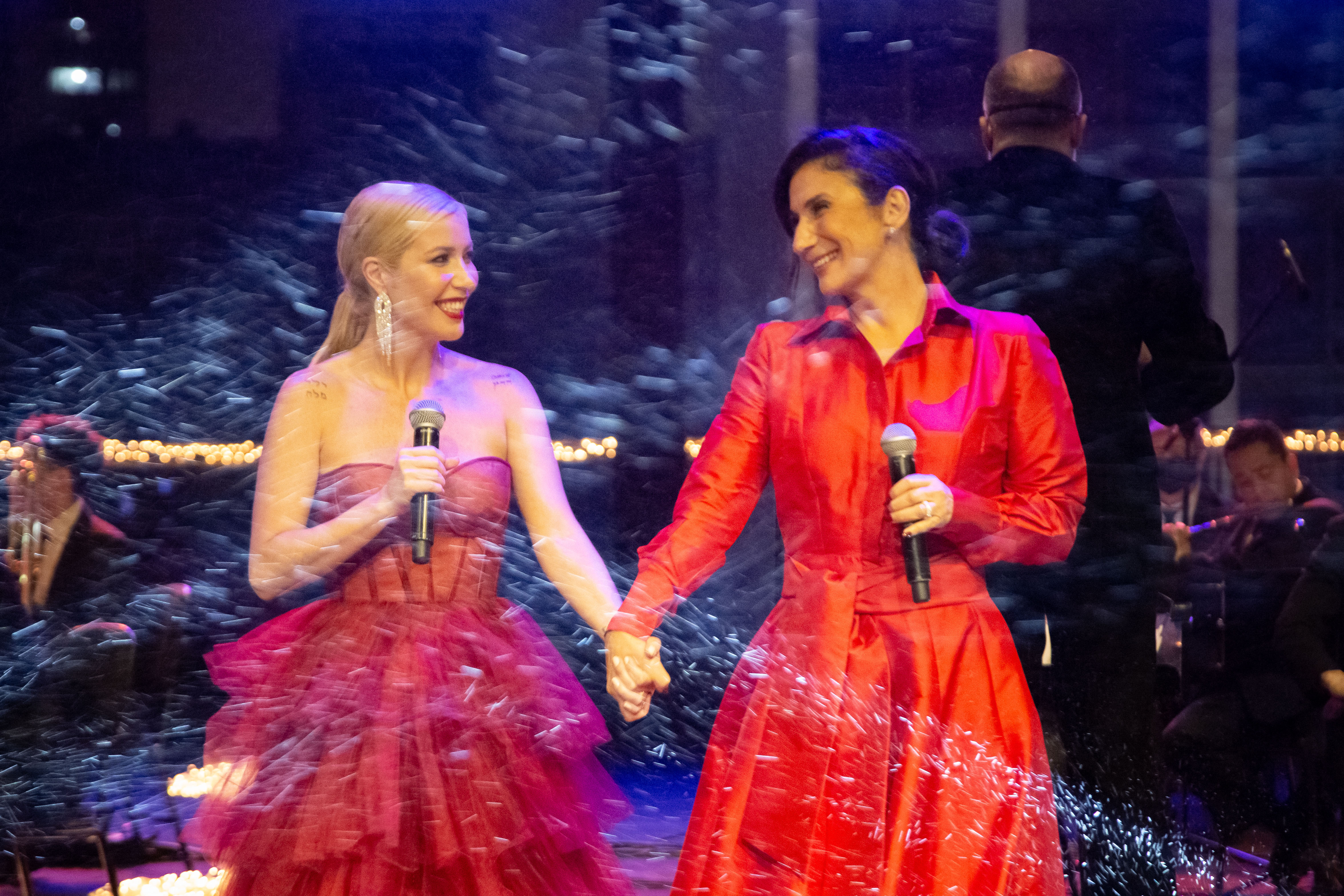 Zizi e Luiza Possi no Especial de Natal do Bradesco em 2020_02