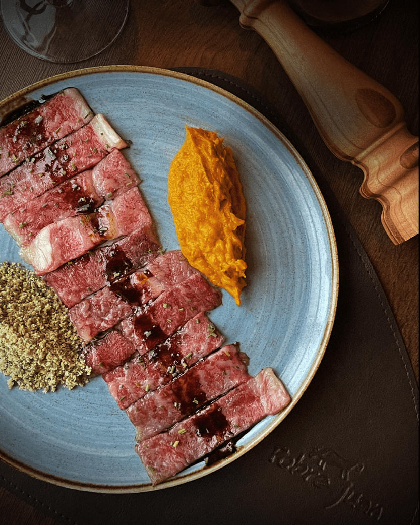 WAGYU_A5_SIRLOIN_STEAK