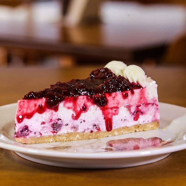 69832760-998571943824387-2499596228891532071-n--1-