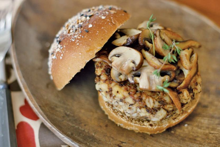 Hamburguer-de-cogumelos-com-cevada