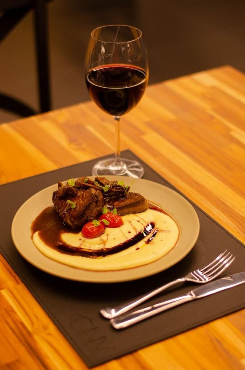 ony dinner club - carret de cordeiro vertical - foto divulgacao