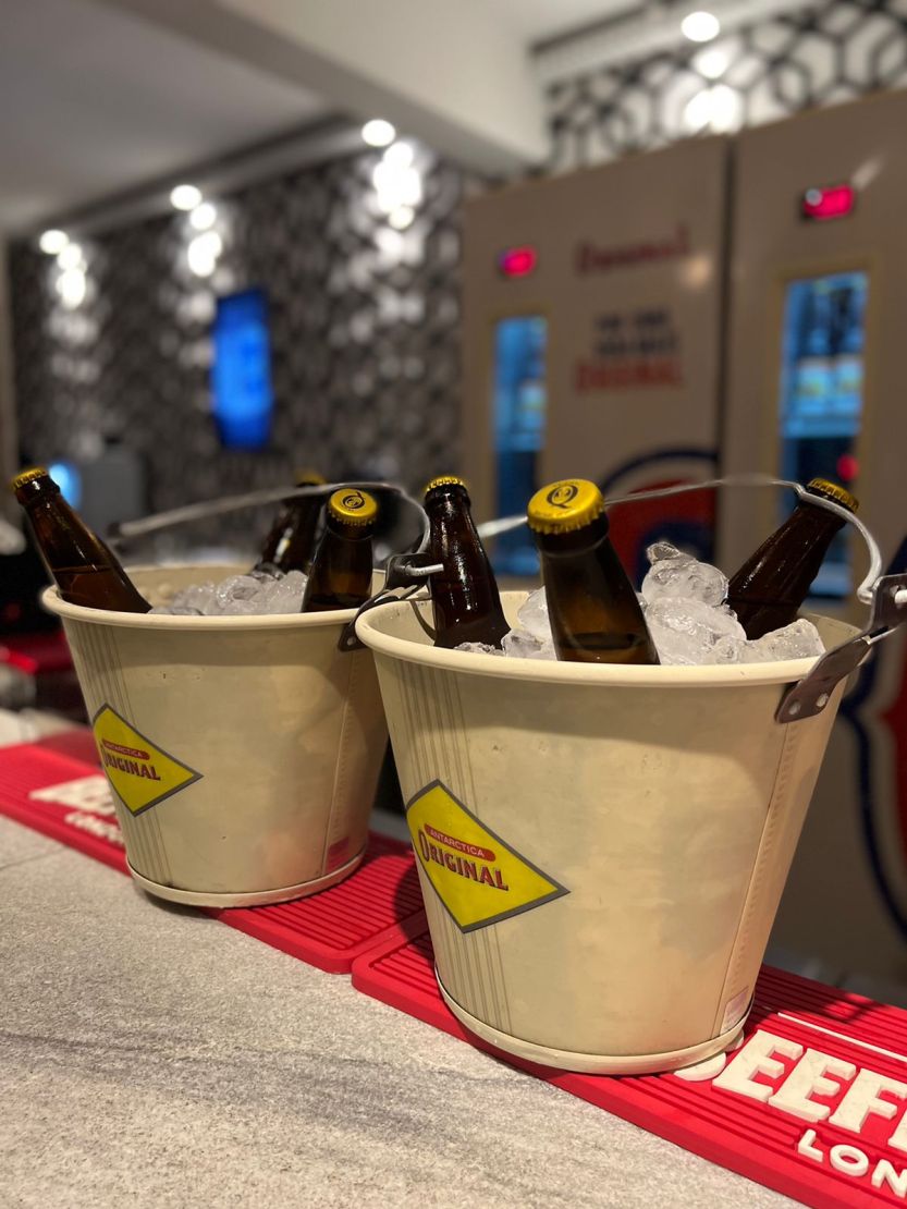 ff6fca1d-caf0-40c7-810b-dbe00ab5e3f7