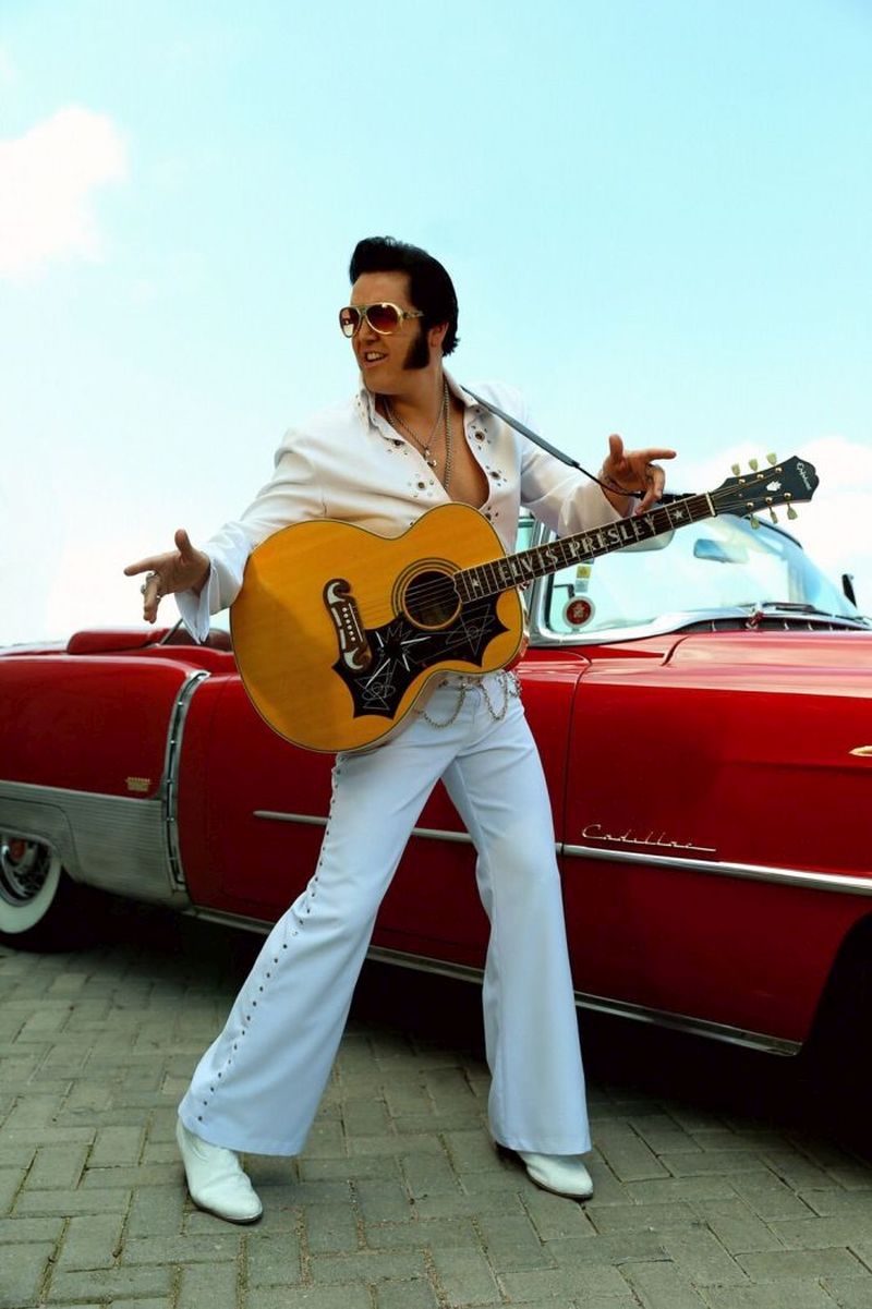 Rogerio-Cordoni-com-figurino-de-Elvis-Foto-Nizo-Gomide-elvis03