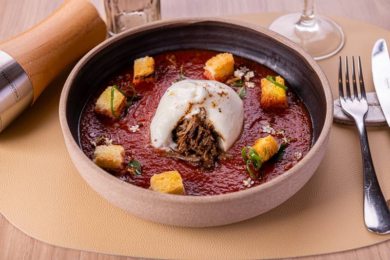 burrata-de-costela-ao-molho-de-tomates