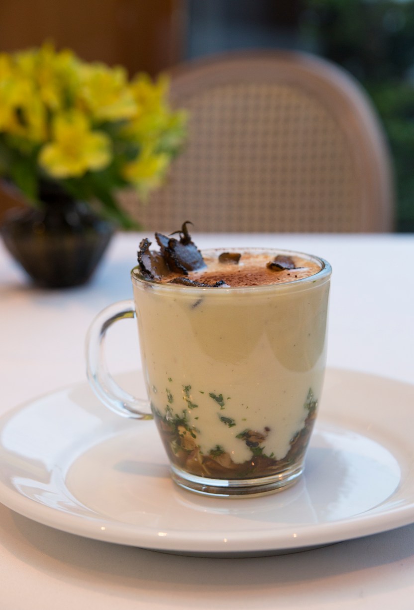 Cappuccino-di-patate-e-porcini-1-Johnny-Mazzilli