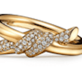 Anel Tiffany Knot Double Row em ouro amarelo com&nbsp;diamantes