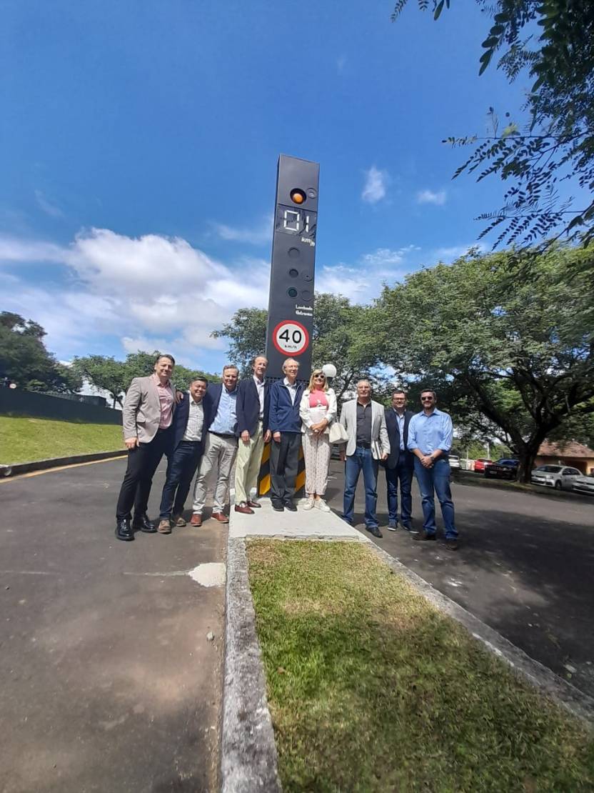 Primeira_lombada_eletrÃ´nica_do_mundo_agora_estÃ¡_na_Escola_PÃºblica_de_TrÃ¢nsito_de_Curitiba-3